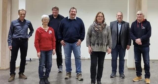 Der Vorstand: Mike Eckhoff, Lisa Müller Agerley, Matten Rambow, Sascha Loudovici, Britta Meghlism Heino Baumgarten und Dirk Ludewig (v.li.)  | Foto: Verein 
