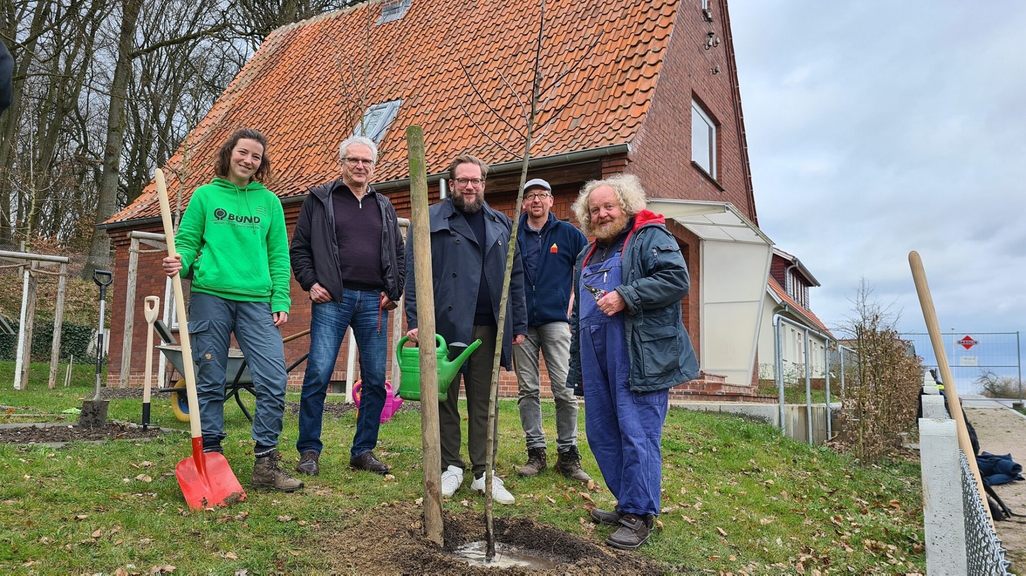 Pflanzung Apfel des Jahres 2023 „Holländer Prinz“ am Kiekeberg