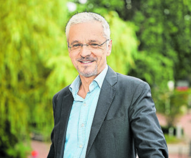 Onne Hennecke (Geschäftsführer der EMPORE): "Die Umgestaltung der Fußgängerzone ist gelungen. Wir wünschen den Buchholzern viel Vergnügen beim Bummeln in der Innenstadt!"   | Foto: Heinrich Helms