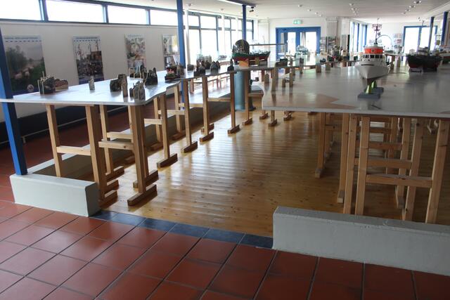 Die Ausstellungsfläche wurde vor 20 Jahren in einem ehemaligen Wasserbecken installiert, in dem die Schüler der Seefahrtschule das Rangieren übten. Bald schon wird die Ausstellung neu angeordnet | Foto: pm
