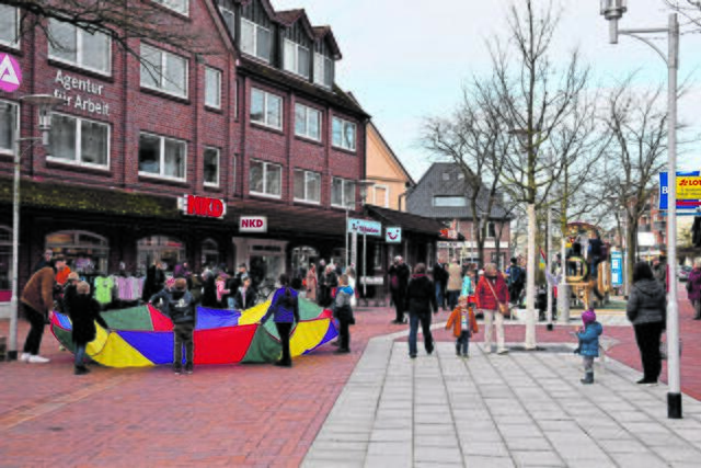 Die Fußgängerzone in der Breiten Straße ist nun laut Aussage zahlreicher Passanten viel attraktiver geworden | Foto: Axel-Holger Haase