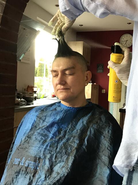 Zwischendurch ein paar Frisurenexperimente | Foto: Hartmann