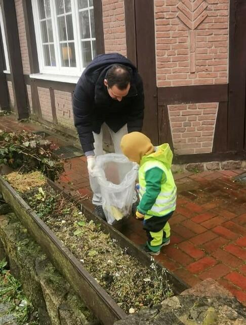 Auch die Kleinsten halfen mit | Foto: BGV