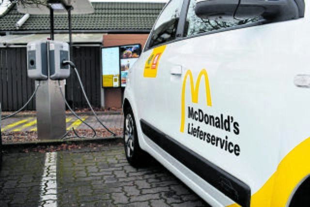 Die E-Fahrzeuge vom McDonald's Lieferservice fahren umweltfreundlich   | Foto: McDonald's 
