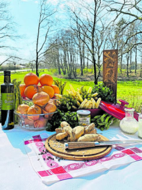 Viele Frühlingsgenüsse machen den Cassenshof zu einem lohnenden Ausflugsziel | Foto: Cassenshof