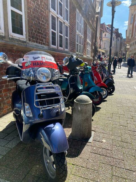 Die Vespas sorgten für italienische Momente | Foto: SMTG