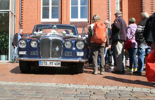 Der Daimler war ein beliebtes Fotomotiv | Foto: jd