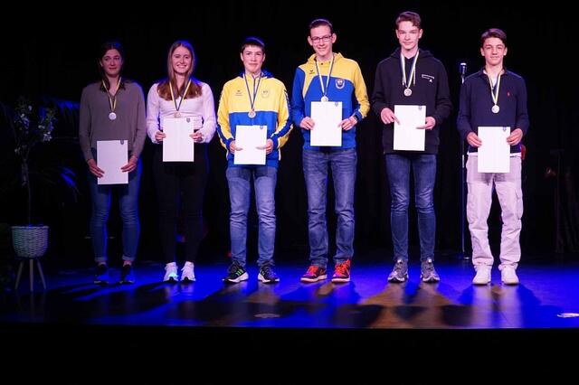Bei der Ehrung der Sportlerinnen und Sportler | Foto: Hansestadt Buxtehude