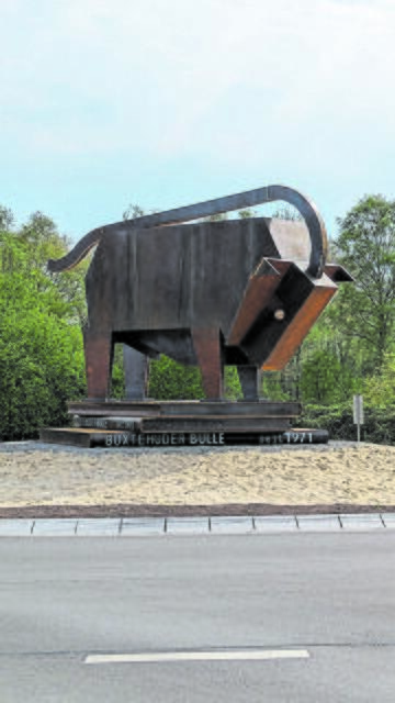 Imposante Skulptur am neuen Kreisel Tolle Würdigung für Buxtehuder