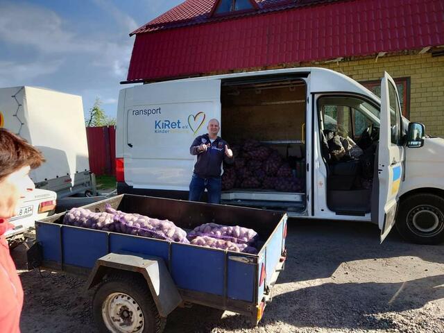Frische Lebensmittel wurden vor Ort mit Geldspenden gekauft | Foto: Meikel Zabel