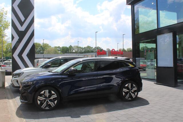 Der Renner: der Renault Megane E-Tech Electric - 100 Prozent elektrisch