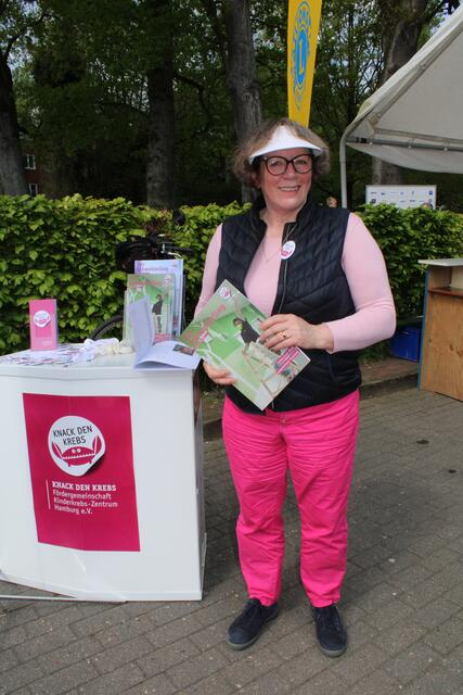 Kommt immer gern nach Buchholz: Maren Blohm von der Fördergemeinschaft Kinderkrebszentrum Hamburg, an die die Hälfte des Erlöses fließt