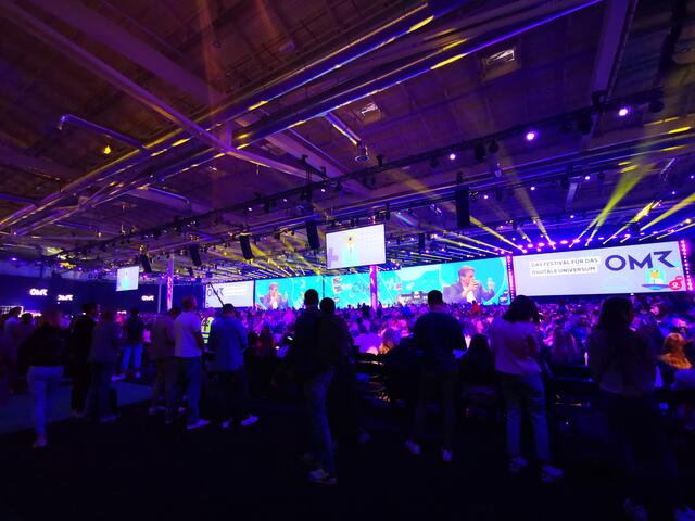 Volles Haus: Viele Wirtschaftsexperten wie SAP Ceo Christian Klein gaben Einblick in die neuesten Trends und Innovationen 