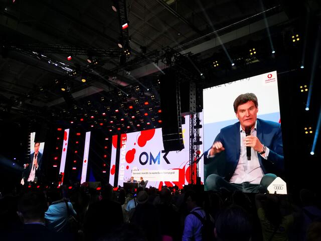 Viele hilfreiche Praxistipps gab Investor Carsten Maschmeyer u.a. im Vortrag "So machst Du ein Startup groß".