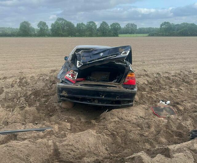 Drei Verletzte, einer davon mit schweren Verletzungen, sind die Bilanz des Unglücks | Foto: Polizei