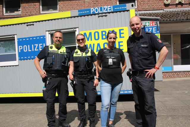 Die Polizei sorgt mit Präsent auf dem Rummel und der mobilen Wache für Sicherheit | Foto: tk