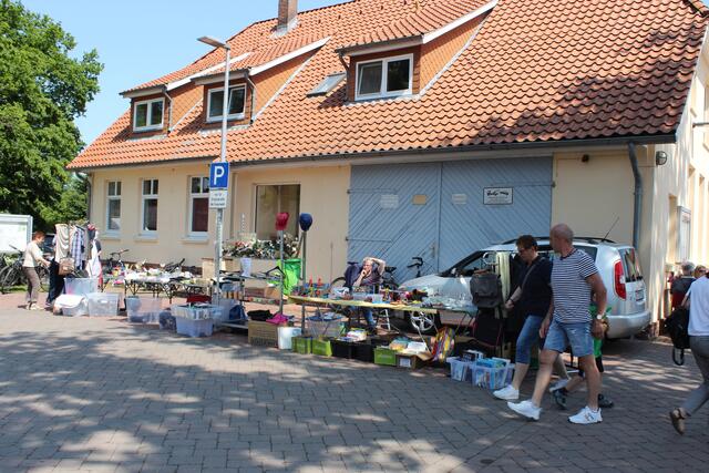 Dorfflohmarkt in Helmste | Foto: sb