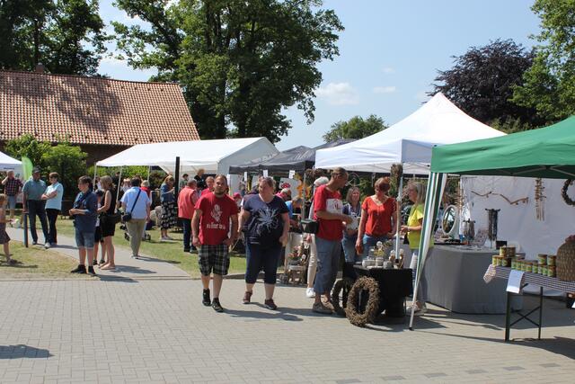 Gut besucht: das Dorffest in Fredenbeck | Foto: sb