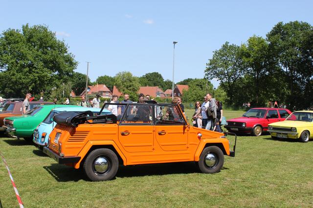Oldtimer-Treff am Dörpshus | Foto: sb