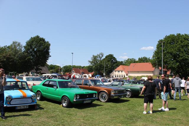 Oldtimer-Treff am Dörpshus | Foto: sb