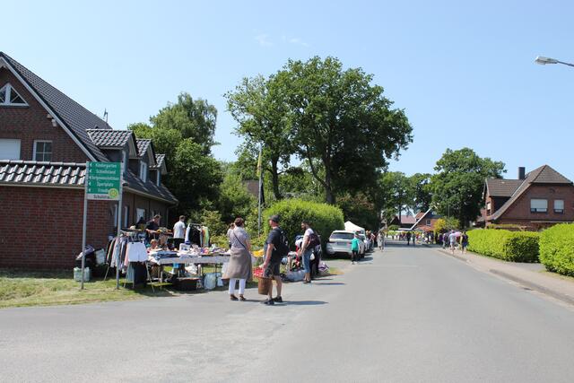 Dorfflohmarkt in Helmste | Foto: sb