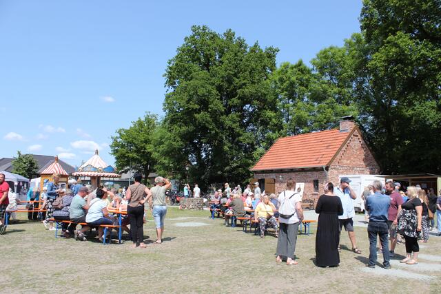 Gut besucht: das Dorffest in Fredenbeck | Foto: sb
