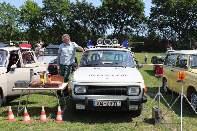 Oldtimer-Treff am Dörpshus | Foto: sb