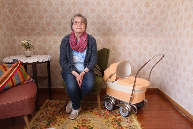 Sabine Stelzer in ihrem ehemaligen Kinderzimmer | Foto: pm