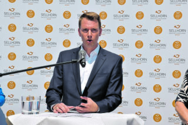 Sven Dierksen moderierte den Empfang | Foto: Axel-Holger Haase