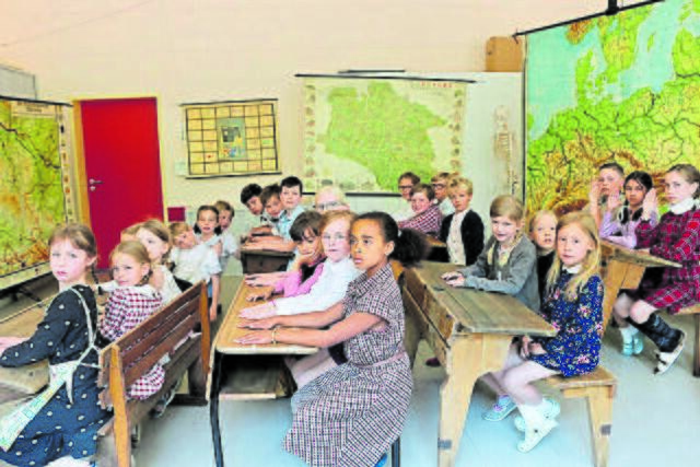 Die Grundschülerinnen und -schüler erlebten während der Projektwoche Schule wie früher Foto: Grundschule Moisburg
