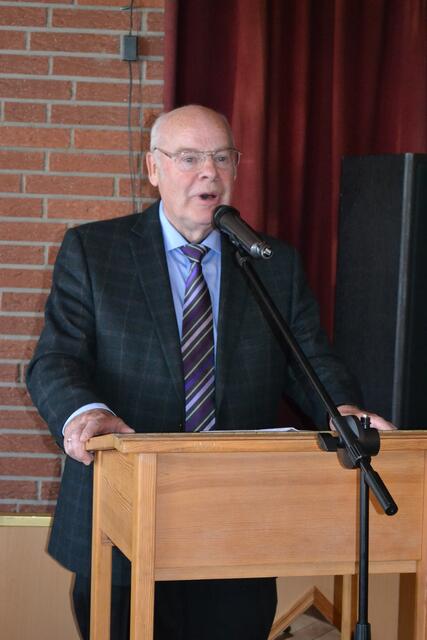 Heimatchronist Klaus Rose informierte über die Gründerfamilie Huth | Foto: bim