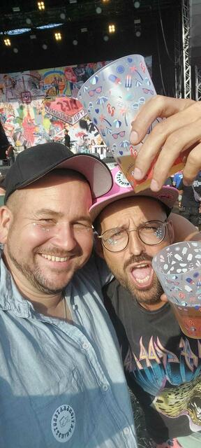 DIe Festivalbesucher feierten ausgelassen und ausgiebig | Foto: Christoph Kunst