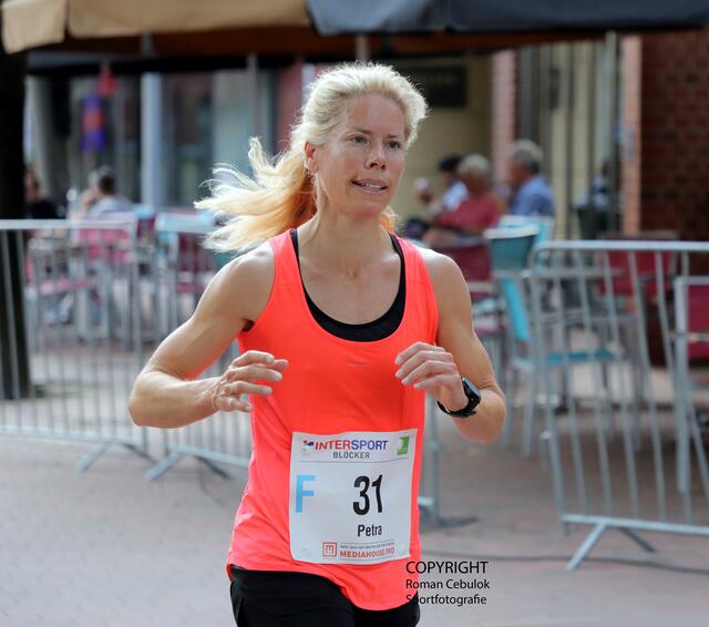 Petra Hermann aus Lübeck gewann den 10-Km-Lauf | Foto: cc