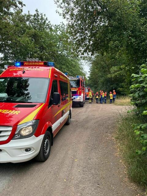 Der moderne Fuhrpark der Freiwilligen Feuerwehr Wiepenkathen bietet auch dem Nachwuchs viele Möglichkeiten. | Foto: Freiwillige Feuerwehr Wiepenkathen