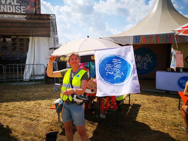 Viele Charity Organisationen wie hier Hanseatic Help stellen sich und ihre Arbeit vor | Foto: Christoph Kunst