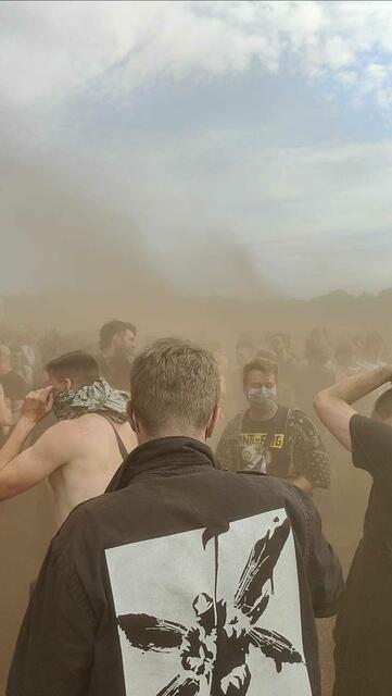 Im "Mosh Pit" wurde es staubig | Foto: Michael Kellner
