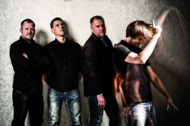 Q-bic liefern seit 1998 handgemachten Disco, Funk und Soul mit Betonung der rhythmischen Elemente. Die Fans lieben ihre feinfühligen, transparenten Arrangements und die starken Hooklines der Songs. In ihrer heimischen hannoverschen Szene sind Q-bic als exzellente Live-Band, unter anderem auf dem Maschseefest, bekannt, spielten aber auch schon in Bremen, Lüneburg, Münster, Kassel, bei der Kieler Woche, beim Hamburger Alstervergnügen, in Hildesheim, Braunschweig, Steinhude und Berlin. Die neueste Veröffentlichung "It's So Easy" ist Q-bics zehnter Release | Foto: Franziska Feyer
