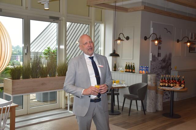 Hausleiter Christian Eisenkrätzer begrüßte die Gewinner | Foto: Axel-Holger Haase