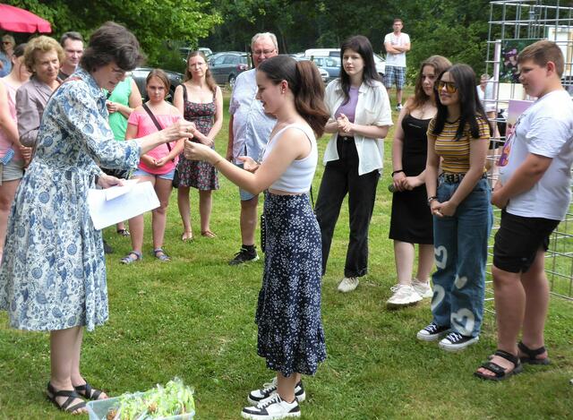 Lions-Club Hamburg 13-Präsidentin überreichte Anastasia Kudelia den ersten Preis | Foto: SD