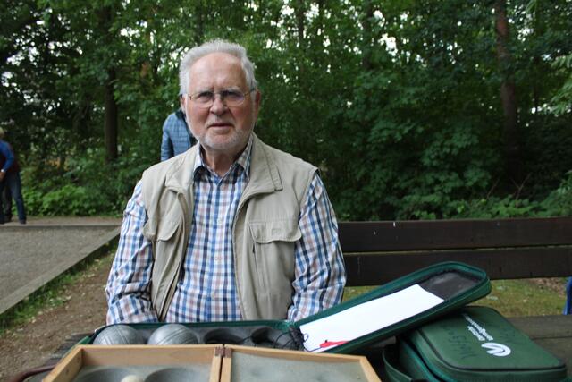 Ernst Gedak leitet den Jesteburger Seniorenbeirat, ist aber auch Mitglied beim Seniorentreff | Foto: pöp