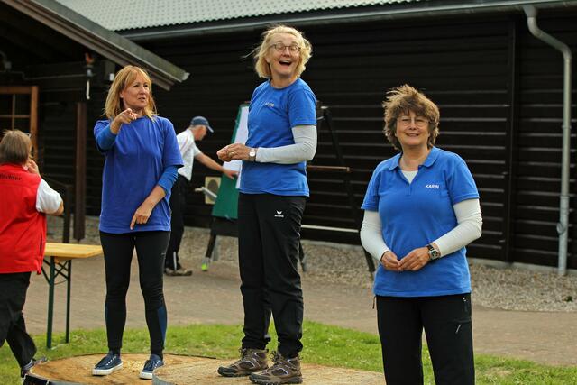 Einzelwertung Damen Masters vom 1. BSC Nordheide im SV Trelde- Kakenstorf von 1950 e.V. (v.li.): Kirsten Magath zweiter Platz, Astrid Lott erster Platz, Karin Kress dritter Platz | Foto: BSC Nordheide