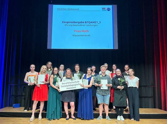 Die erfolgreichen Absolventen im Sozialpädagogischen Bereich | Foto: BBS Buchholz