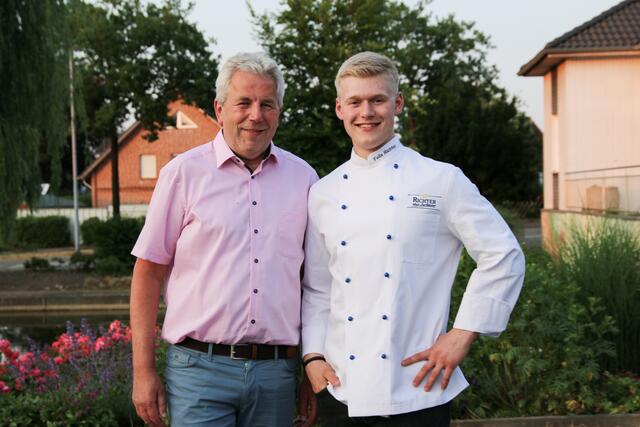 Ausbilder Ralf Dietz und Felix Richter | Foto: kkk /Die Medienfrau