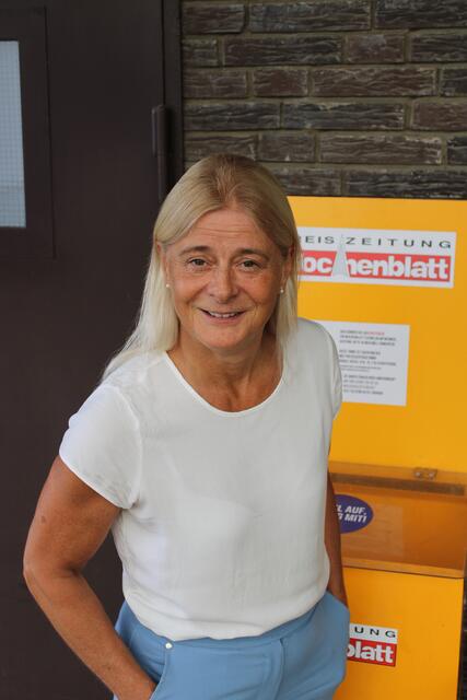 Stellte den Tisch zur Verfügung: WOCHENBLATT-Mitarbeiterin Andrea Wübbe | Foto: ce