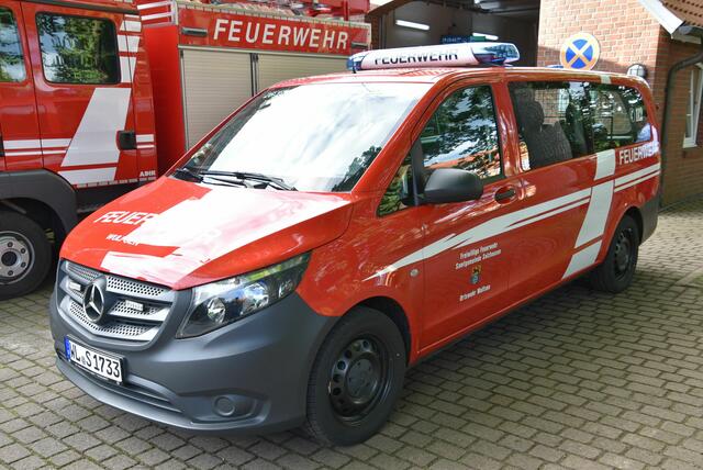 Kostete rund 60.000 Euro: der neue Mannschaftstransportwagen | Foto: Mathias Wille