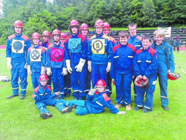 Die Jugend der Feuerwehr Leversen-Sieversen beim Kreisjugendfeuerwehrtag 2008. Viele der "Kleinen" sind heute in 
leitender Funktion bei der Feuerwehr | Foto: Feuerwehr Leversen-Sieversen