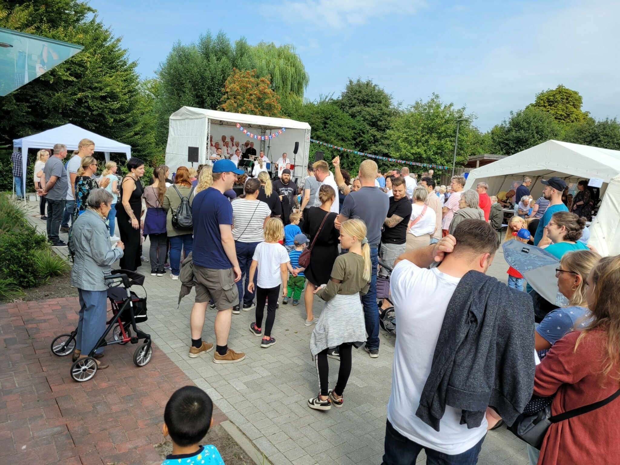 LeA Neu Wulmstorf und Kita Krümelkiste: Sommerfest mit Summer-Sound