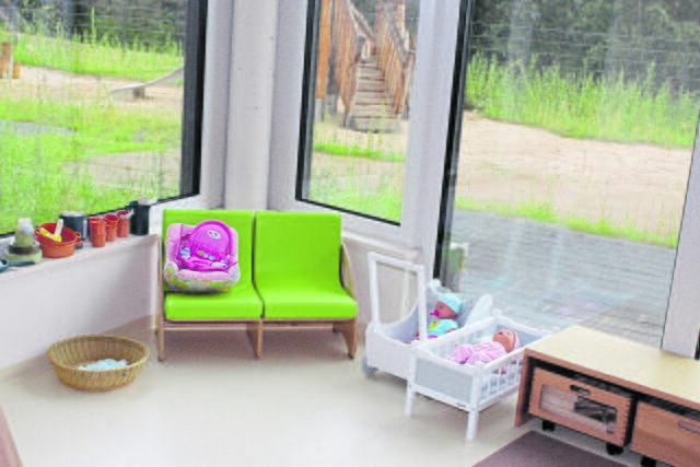 Puppenecke mit Minisofa in einem der beiden Krippenräume | Foto: sb