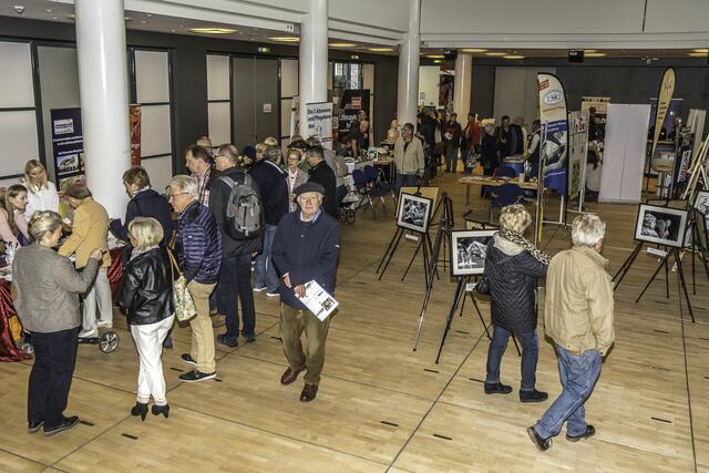 Während der Ausstellung in der Empore können sich die 
Besucher bei verschiedenen Institutionen informieren | Foto: Foto Kettwig Buchholz
