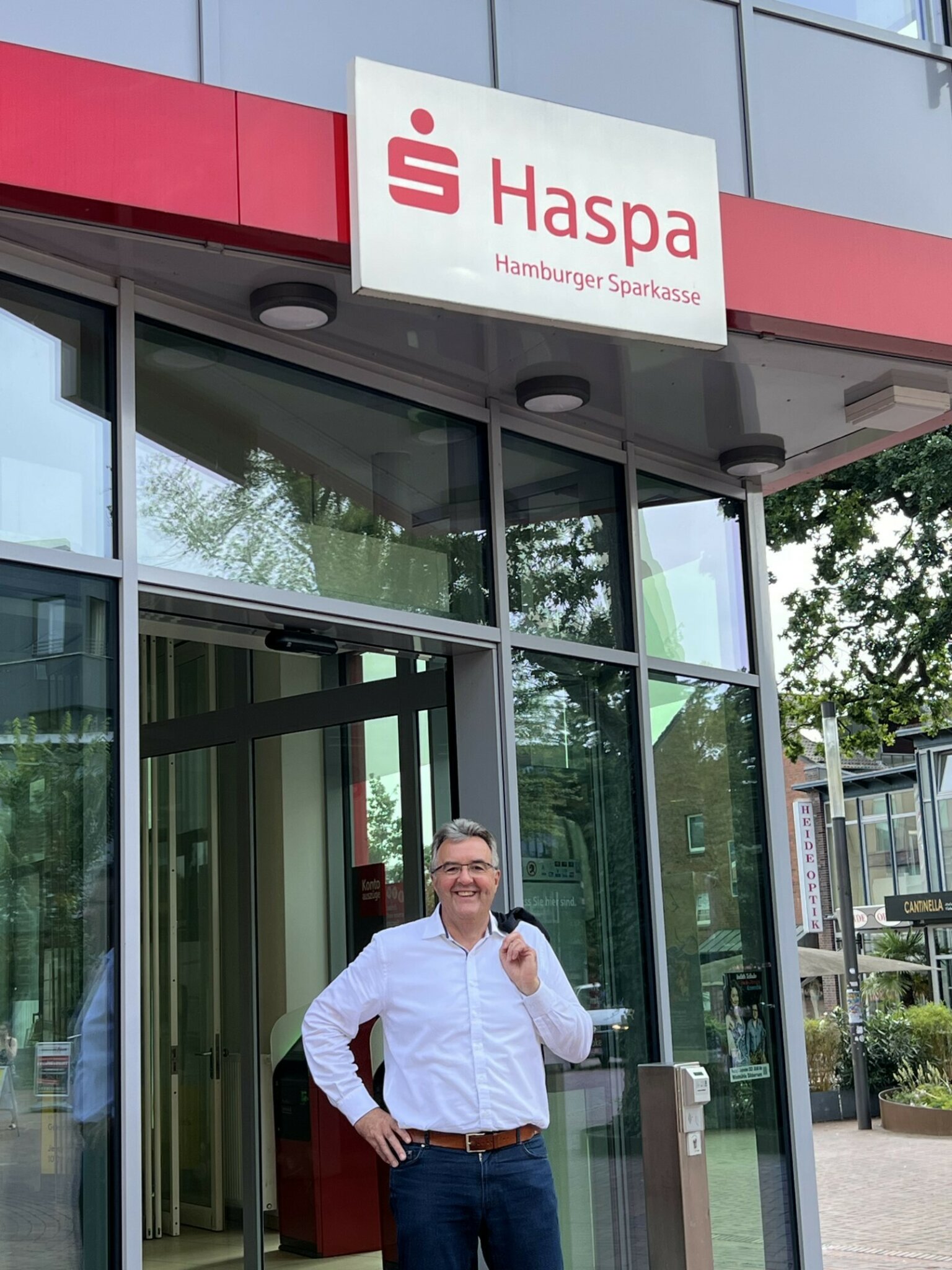 Haspa Ein Teamplayer geht Jörg Gehrigk geht in den Ruhestand Buchholz